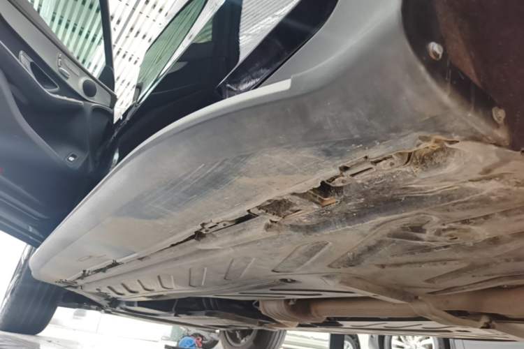 Used Mercedes-Benz GLC 2021 GLC 260 L 4MATIC Dynamic Edition Left Side Sill