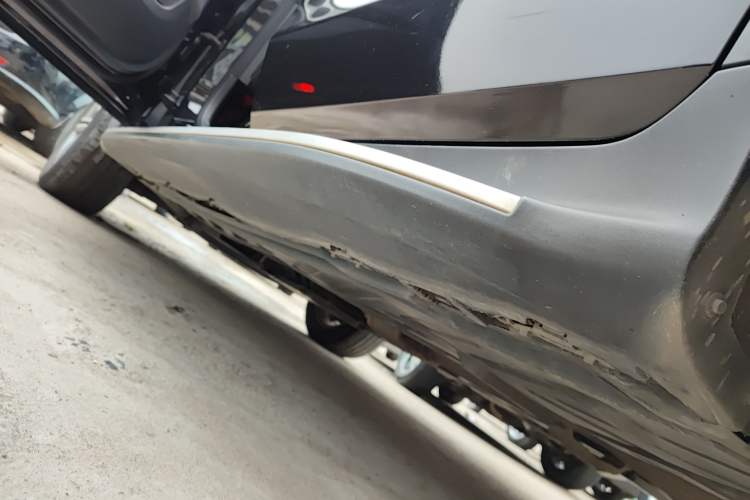 Used Mercedes-Benz GLC 2021 GLC 260 L 4MATIC Dynamic Edition Left Side Sill