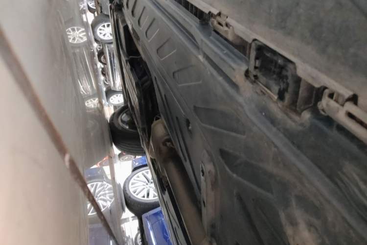 Used Mercedes-Benz GLC 2021 GLC 300 L 4MATIC Dynamic Model Left Side Sill