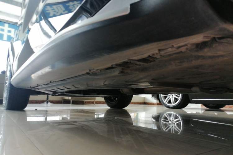 Used Mercedes-Benz GLC 2021 GLC 300 L 4MATIC Dynamic Model Left Side Sill