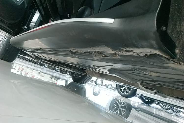 Used Mercedes-Benz GLC 2021 GLC 300 L 4MATIC Dynamic Model Left Side Sill