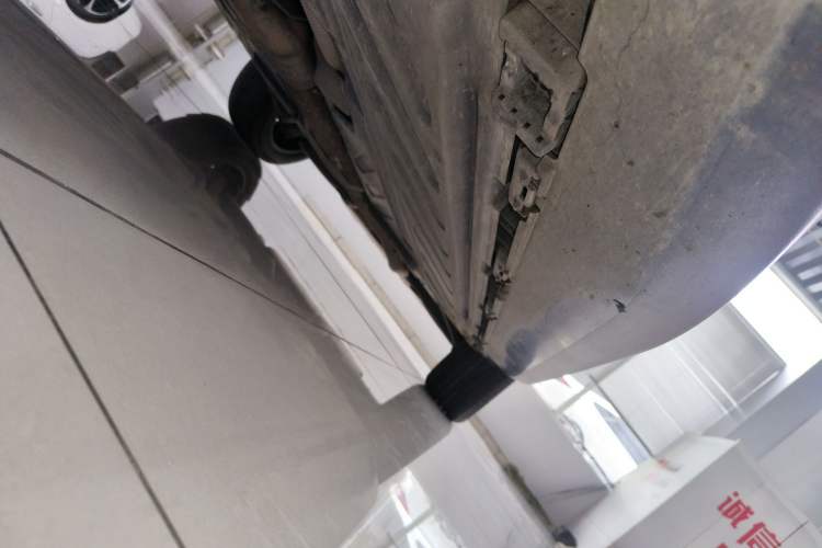Used Mercedes-Benz GLC 2021 GLC 300 L 4MATIC Dynamic Model Left Side Sill