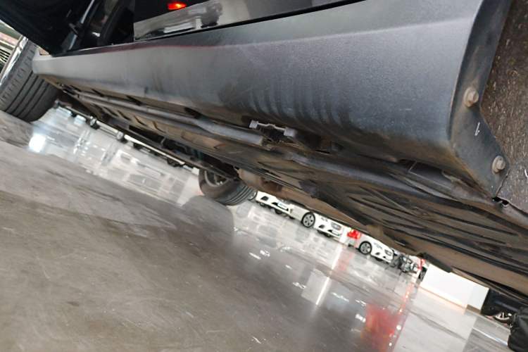 Used Mercedes-Benz GLC 2021 GLC 260 L 4MATIC Dynamic Edition Left Side Sill