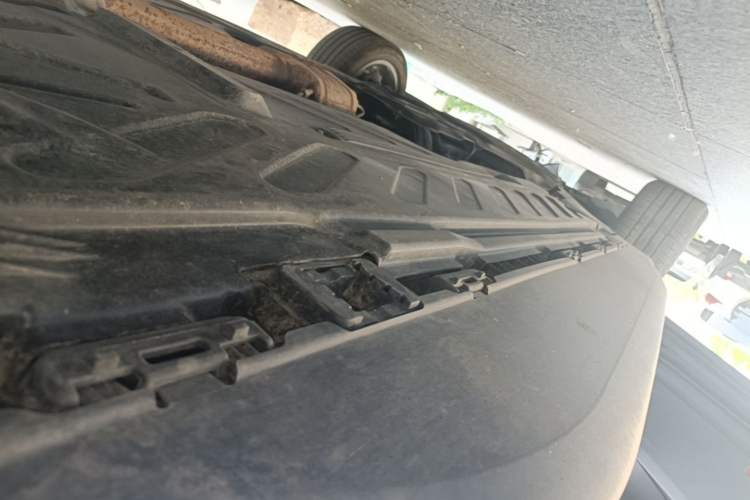 Used Mercedes-Benz GLC 2021 GLC 300 L 4MATIC Dynamic Model Left Side Sill
