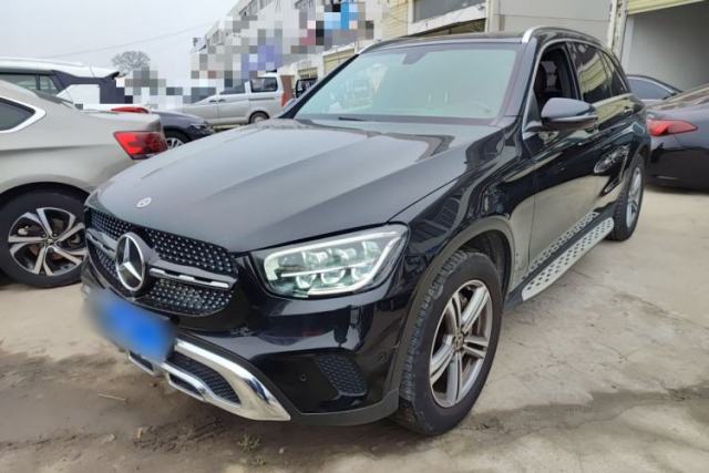 Ojetý Mercedes-Benz GLC 2021 GLC 260 L 4MATIC Dynamic Edition
