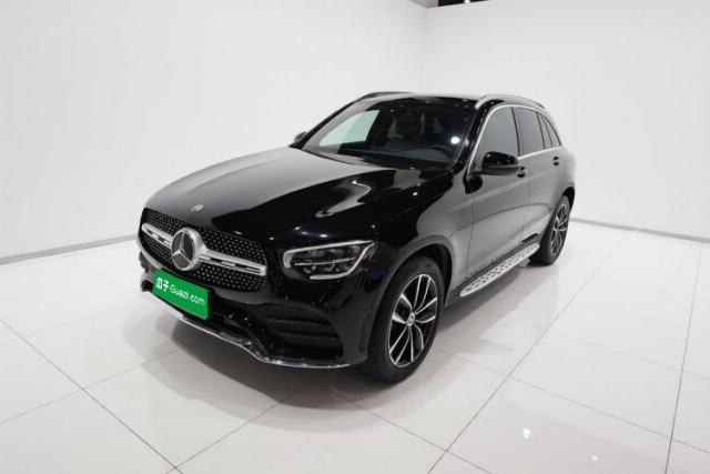 Ojetý Mercedes-Benz GLC 2021 GLC 260 L 4MATIC Luxury Model