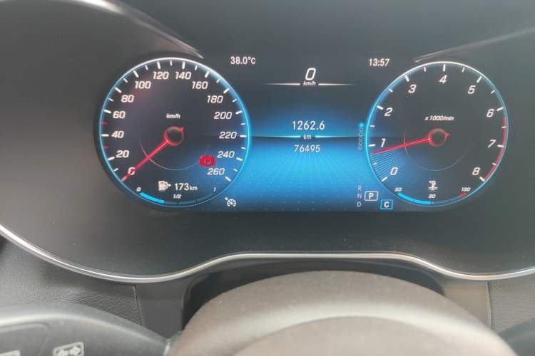 Used Mercedes-Benz GLC 2021 GLC 260 L 4MATIC Luxury Model Odometer Close Up