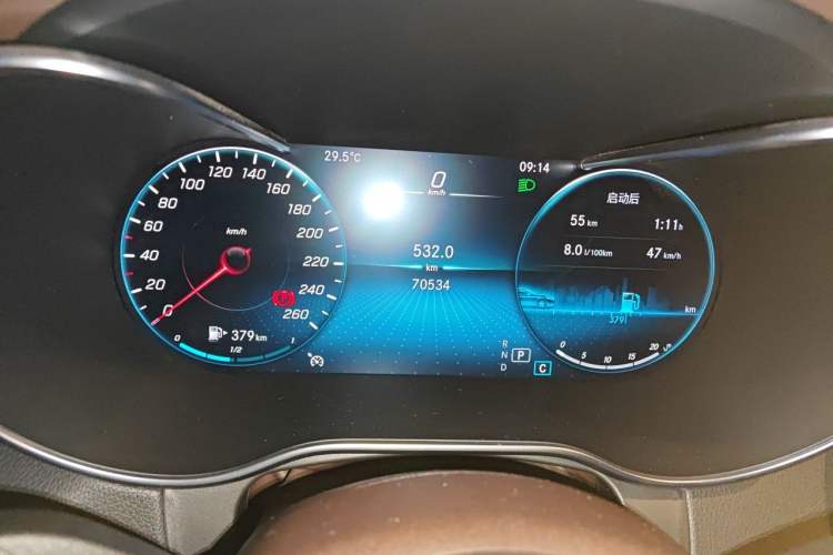 Used Mercedes-Benz GLC 2021 GLC 260 L 4MATIC Luxury Model Odometer Close Up