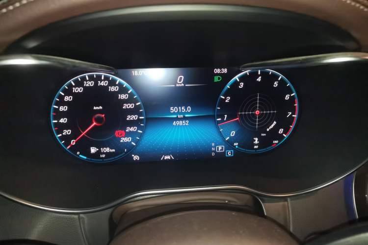Used Mercedes-Benz GLC 2021 GLC 300 L 4MATIC Dynamic Model Odometer Close Up