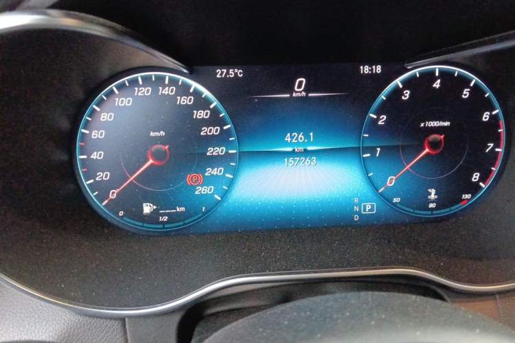 Used Mercedes-Benz GLC 2021 GLC 300 L 4MATIC AMG-Line Odometer Close Up
