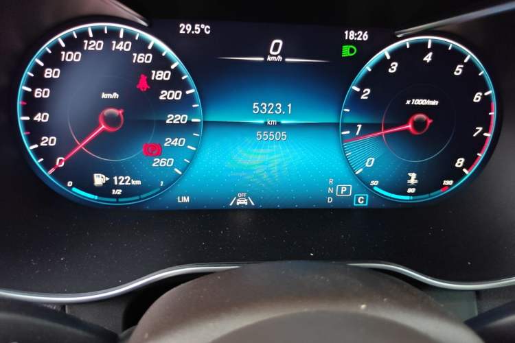 Used Mercedes-Benz GLC 2021 GLC 300 L 4MATIC Dynamic Model Odometer Close Up
