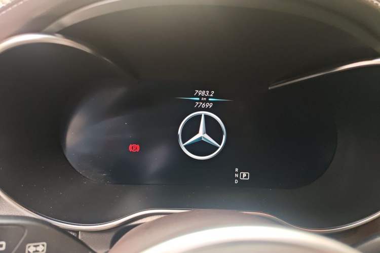 Used Mercedes-Benz GLC 2021 GLC 260 L 4MATIC Luxury Model Odometer Close Up