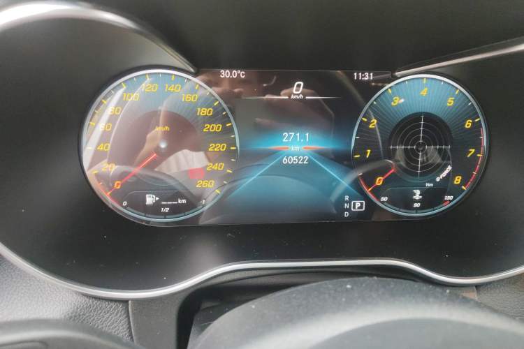 Used Mercedes-Benz GLC 2021 GLC 260 L 4MATIC Luxury Model Odometer Close Up