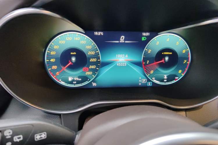 Used Mercedes-Benz GLC 2021 GLC 260 L 4MATIC Luxury Model Odometer Close Up