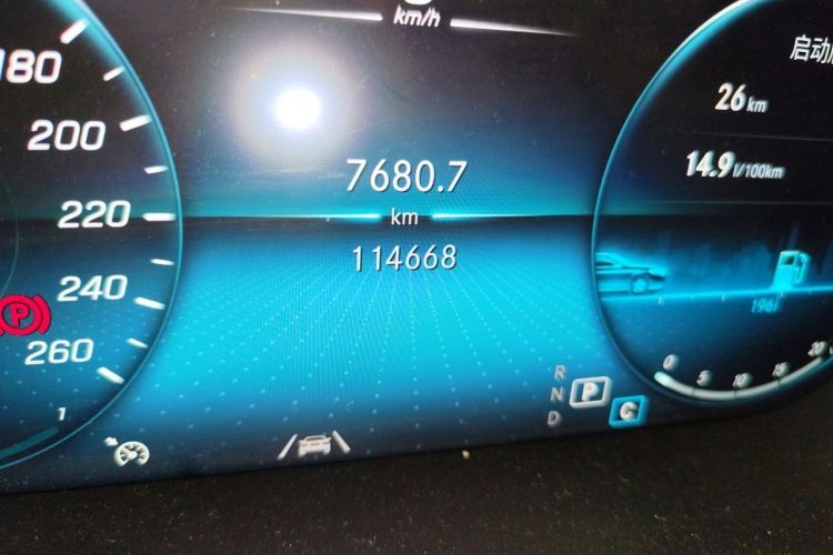 Used Mercedes-Benz GLC 2021 GLC 300 L 4MATIC Dynamic Model Odometer Close Up