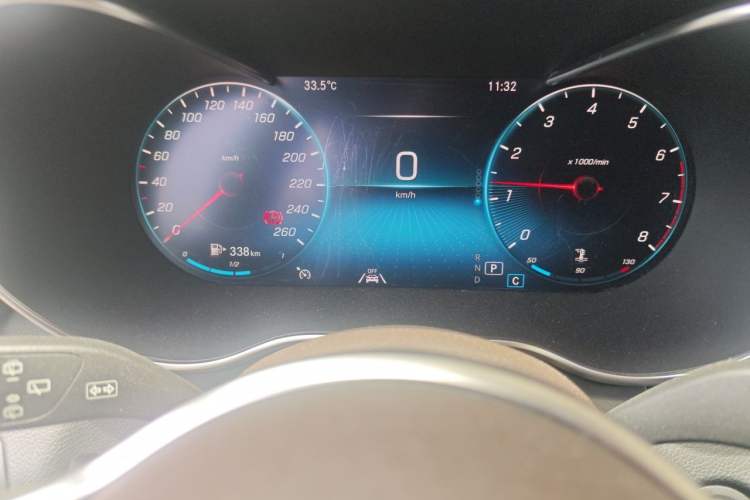 Used Mercedes-Benz GLC 2021 GLC 300 L 4MATIC Dynamic Model Odometer Close Up