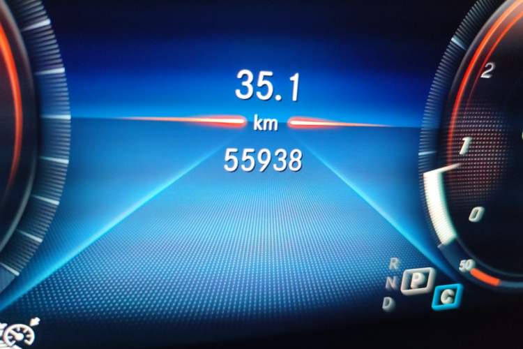 Used Mercedes-Benz GLC 2021 GLC 260 L 4MATIC Dynamic Edition Odometer Close Up