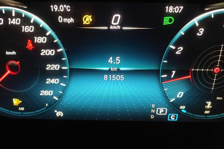 Used Mercedes-Benz GLC 2021 GLC 260 L 4MATIC Luxury Model Odometer Close Up