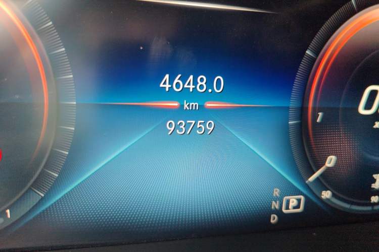 Used Mercedes-Benz GLC 2021 GLC 300 L 4MATIC Dynamic Model Odometer Close Up