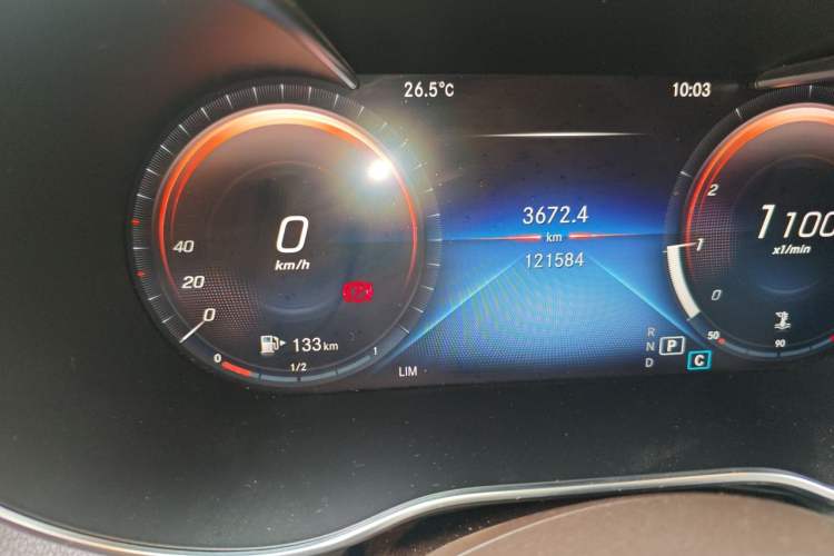 Used Mercedes-Benz GLC 2021 GLC 260 L 4MATIC Luxury Model Odometer Close Up