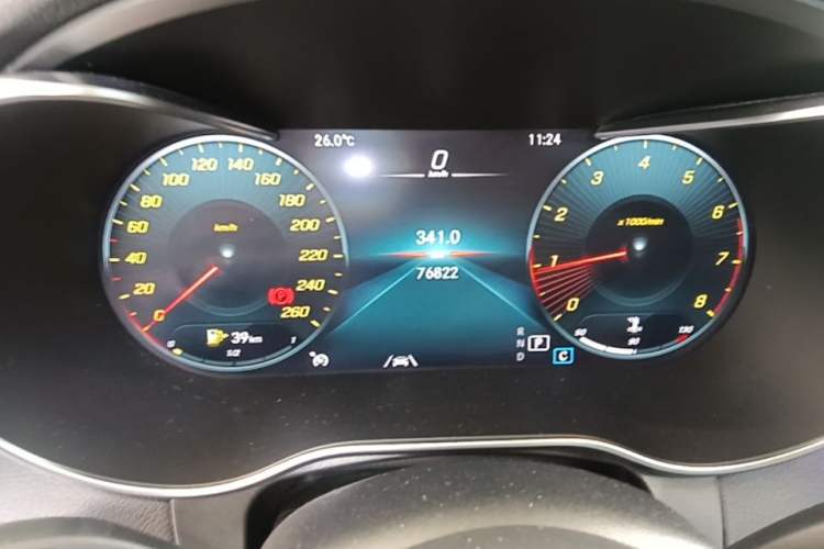Used Mercedes-Benz GLC 2021 GLC 300 L 4MATIC Luxury Model Odometer Close Up