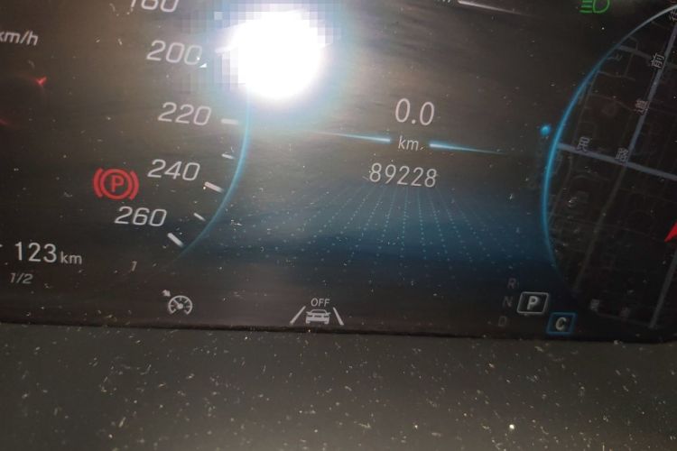Used Mercedes-Benz GLC 2021 GLC 300 L 4MATIC Dynamic Model Odometer Close Up