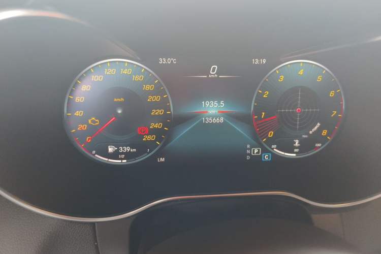 Used Mercedes-Benz GLC 2021 GLC 260 L 4MATIC Luxury Model Odometer Close Up