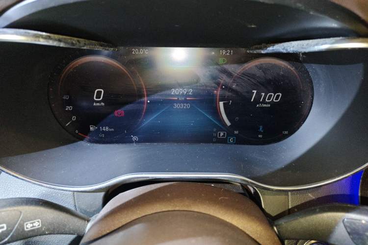 Used Mercedes-Benz GLC 2021 GLC 260 L 4MATIC Luxury Model Odometer Close Up