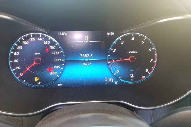 Used Mercedes-Benz GLC 2021 GLC 260 L 4MATIC Dynamic Edition Odometer Close Up
