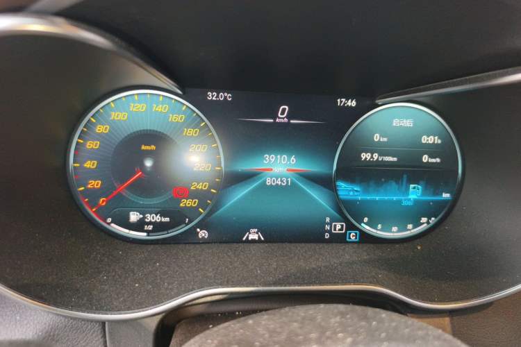 Used Mercedes-Benz GLC 2021 GLC 300 L 4MATIC Dynamic Model Odometer Close Up