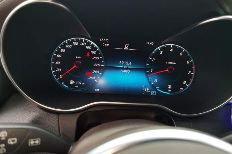 Used Mercedes-Benz GLC 2021 GLC 260 L 4MATIC Luxury Model Odometer Close Up