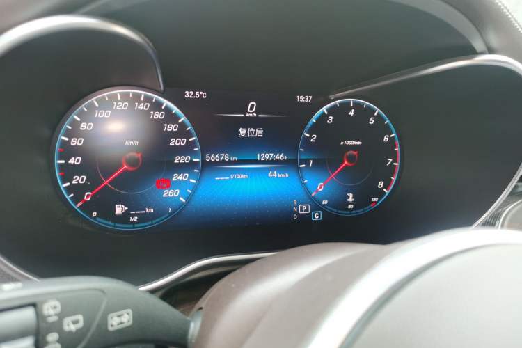 Used Mercedes-Benz GLC 2021 GLC 260 L 4MATIC Luxury Model Odometer Close Up