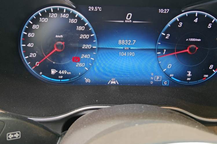Used Mercedes-Benz GLC 2021 GLC 300 L 4MATIC Dynamic Model Odometer Close Up