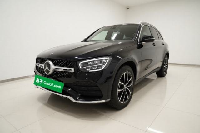 Ojetý Mercedes-Benz GLC 2021 GLC 260 L 4MATIC Luxury Model