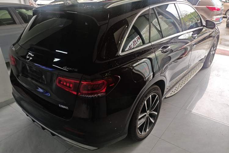 Used Mercedes-Benz GLC 2021 GLC 300 L 4MATIC Dynamic Model Rear Right 45 Deg