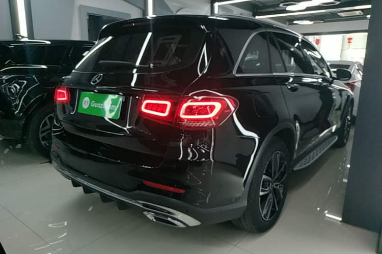 Used Mercedes-Benz GLC 2021 GLC 300 L 4MATIC Dynamic Model Rear Right 45 Deg
