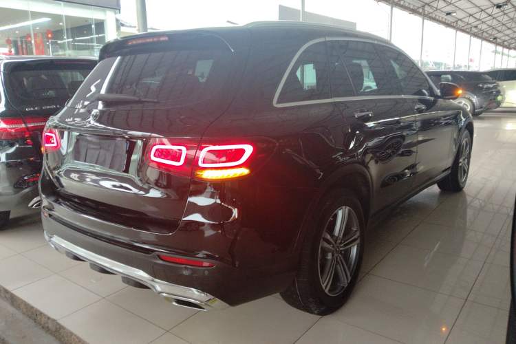 Used Mercedes-Benz GLC 2021 GLC 260 L 4MATIC Dynamic Edition Rear Right 45 Deg