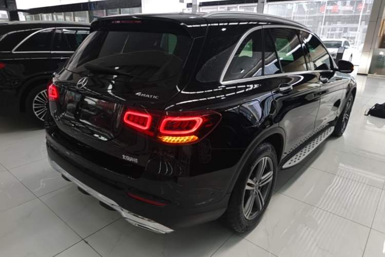 Used Mercedes-Benz GLC 2021 GLC 260 L 4MATIC Dynamic Edition Rear Right 45 Deg