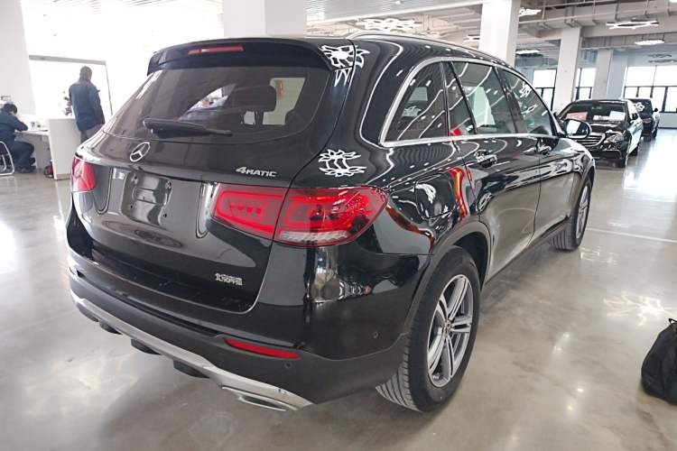Used Mercedes-Benz GLC 2021 GLC 260 L 4MATIC Dynamic Edition Rear Right 45 Deg