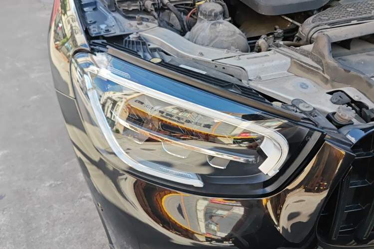 Used Mercedes-Benz GLC 2021 GLC 300 L 4MATIC Dynamic Model Right Front Headlight