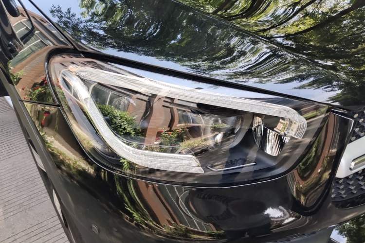 Used Mercedes-Benz GLC 2021 GLC 300 L 4MATIC Luxury Model Right Front Headlight
