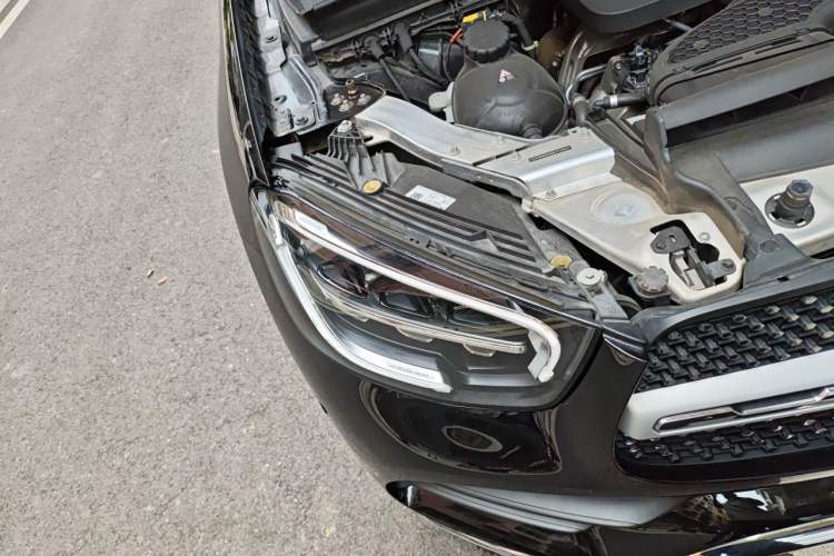 Used Mercedes-Benz GLC 2021 GLC 300 L 4MATIC Dynamic Model Right Front Headlight