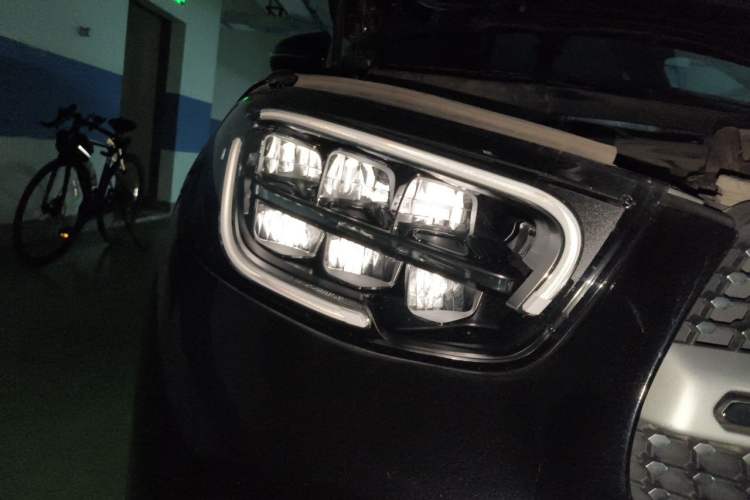Used Mercedes-Benz GLC 2021 GLC 300 L 4MATIC Dynamic Model Right Front Headlight