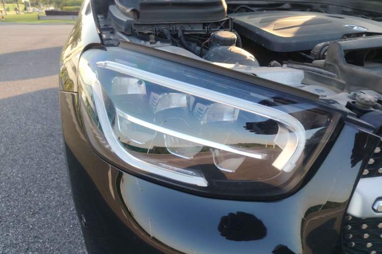 Used Mercedes-Benz GLC 2021 GLC 300 L 4MATIC Dynamic Model Right Front Headlight