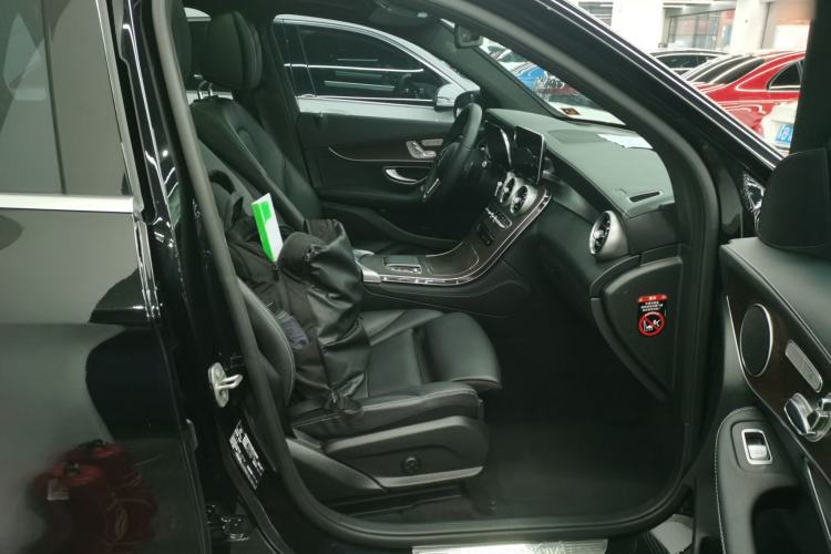 Used Mercedes-Benz GLC 2021 GLC 260 L 4MATIC Luxury Model Right Front Seat