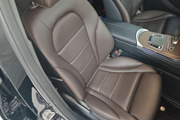 Used Mercedes-Benz GLC 2021 GLC 300 L 4MATIC Dynamic Model Right Front Seat