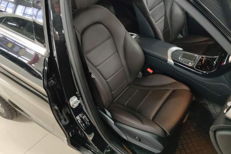 Used Mercedes-Benz GLC 2021 GLC 260 L 4MATIC Dynamic Edition Right Front Seat