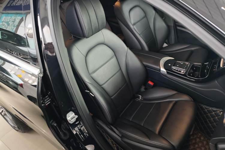 Used Mercedes-Benz GLC 2021 GLC 260 L 4MATIC Dynamic Edition Right Front Seat