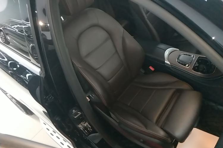 Used Mercedes-Benz GLC 2021 GLC 300 L 4MATIC Dynamic Model Right Front Seat
