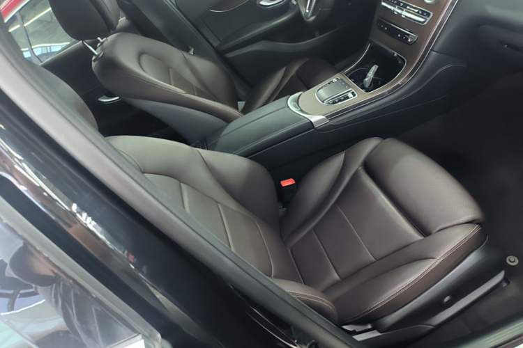 Used Mercedes-Benz GLC 2021 GLC 300 L 4MATIC Dynamic Model Right Front Seat